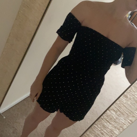 Francesca’s Polka dot romper - Picture 3 of 6